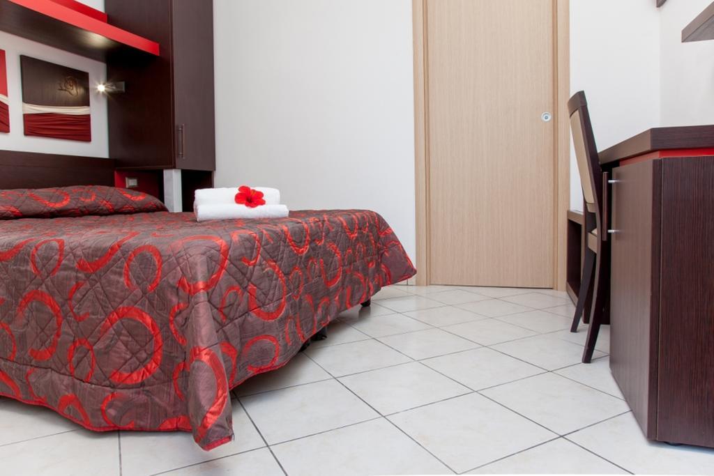 Resort Villa Hermosa Porto Cesareo Exterior photo