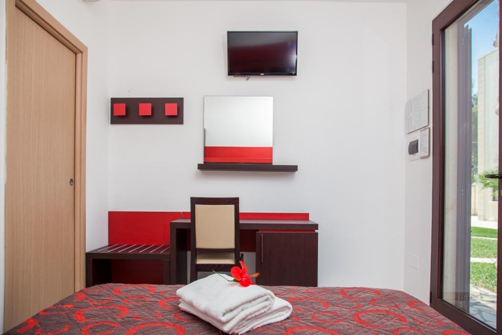 Resort Villa Hermosa Porto Cesareo Exterior photo